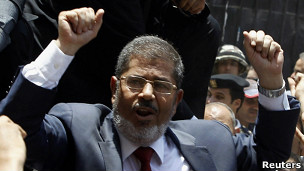 mohammad morsy_304x171_reuters